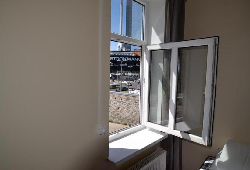 스탠다드 트리픔 룸 공동욕실, Hostel31