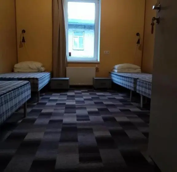 اتاق استاندارد چهار تخته, Hostel31