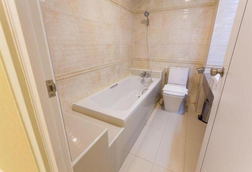 エクゼクティブスイート, Chokdee Place