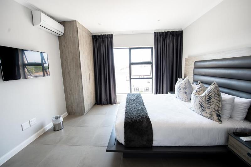 スタンダードルーム, Innov8 Spaces