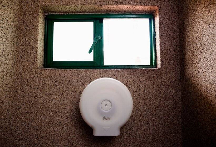 חדר סטנדרט יחיד, María Elena