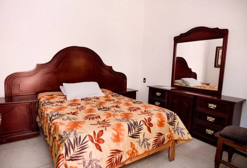 חדר סטנדרט יחיד, María Elena