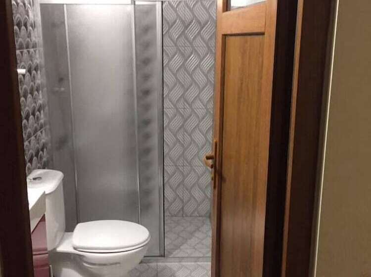 スタンダードルーム, Ozgur