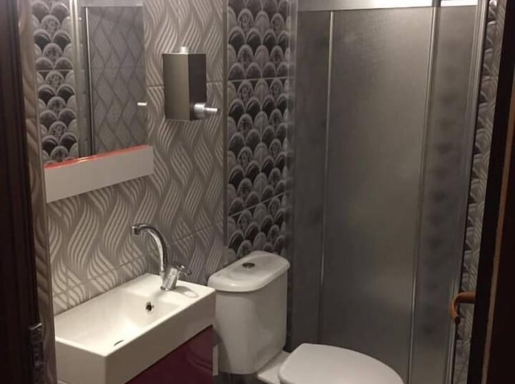 スタンダードルーム, Ozgur