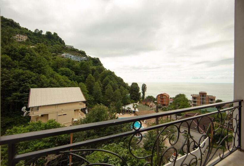 اتاق سوپریور چهار تخته, Tamari