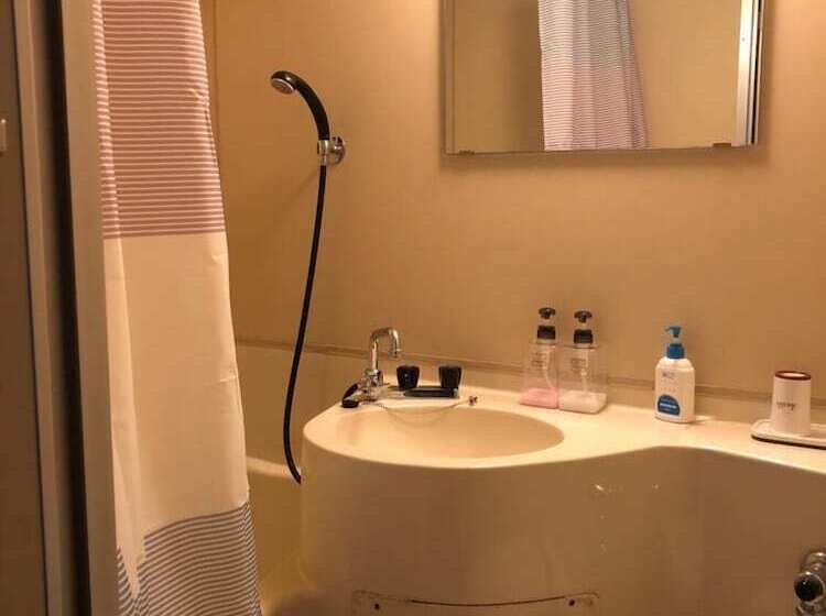 غرفة قياسية ثلاثية حمام مشترك, Iwamuro Slow Hostel