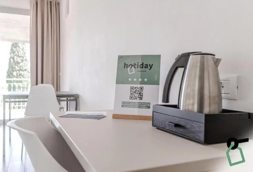 テラス付き１ベッドルームアパートメント, Hotiday Apartment Desenzano