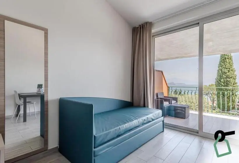 テラス付き１ベッドルームアパートメント, Hotiday Apartment Desenzano