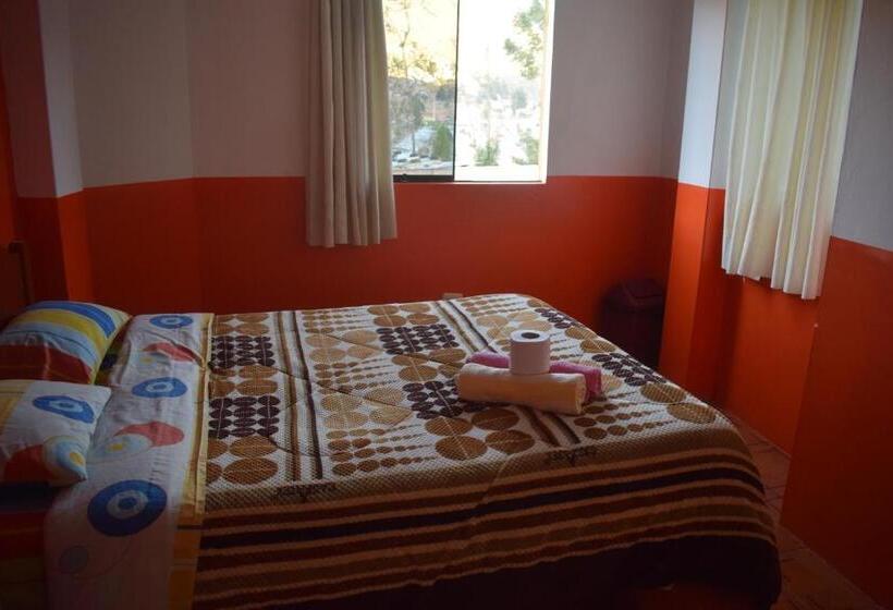 اتاق استاندارد با سرویس بهداشتی مشترک, Caroline Lodging