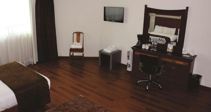 غرفة سوبيريور, Avenija