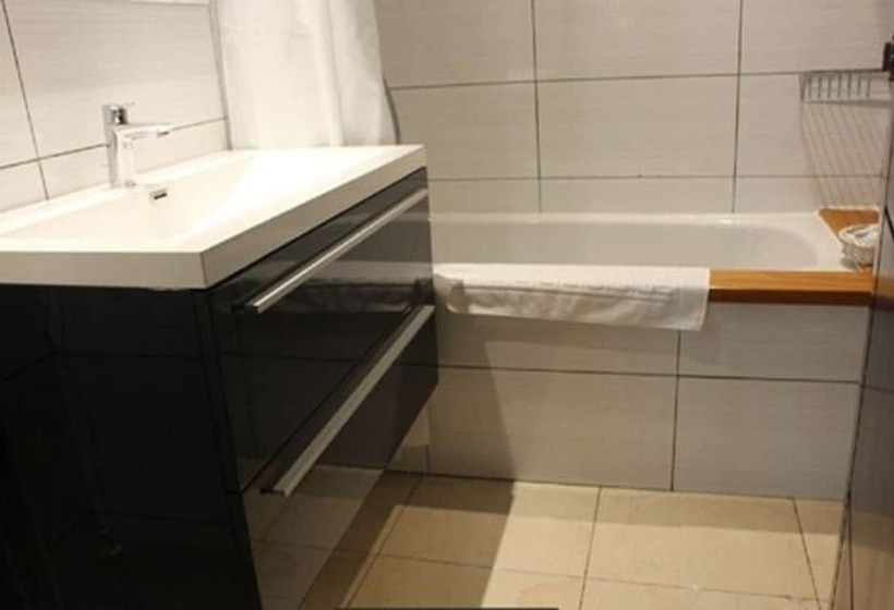 اتاق استاندارد, Douala Design