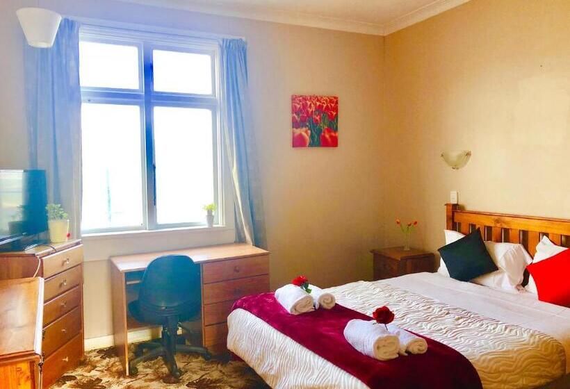 اتاق استاندارد با سرویس بهداشتی مشترک, Harbourview Stadium