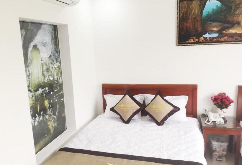 اتاق استاندارد با چشمانداز شهر, Phu Tien