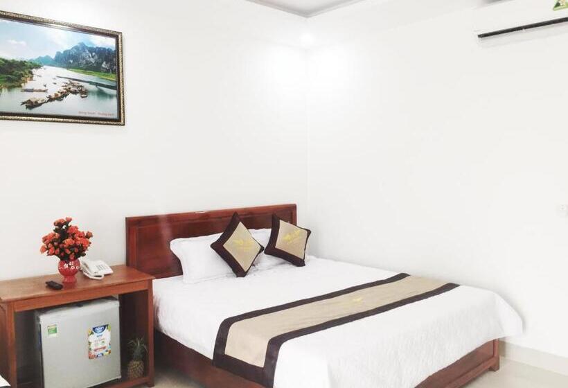 اتاق سوپریور با چشمانداز شهر, Phu Tien