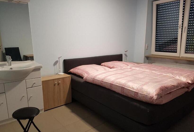 スーペリアールーム, Hostel Gästehaus Zum Padre