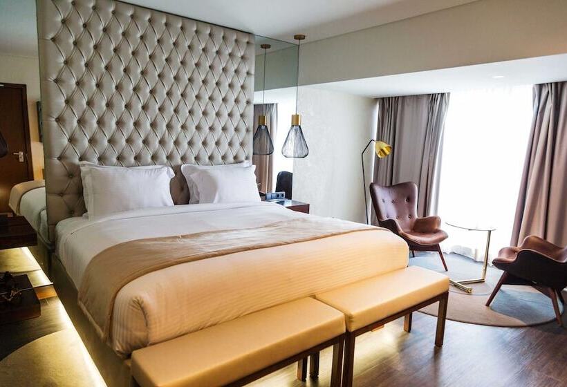 디럭스 룸, Grand Plaza Hotel Nampula