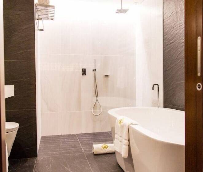 Президентский Люкс, Grand Plaza Hotel Nampula