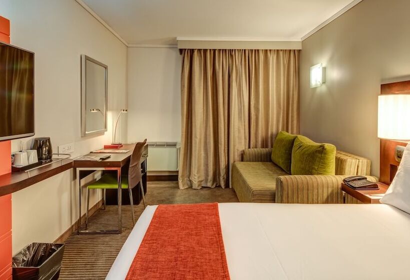 Номер Стандарт, Stayeasy Pretoria