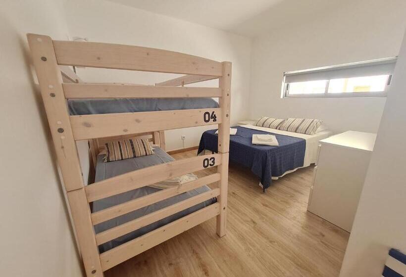 スタンダード４人部屋, Hostel Supremo