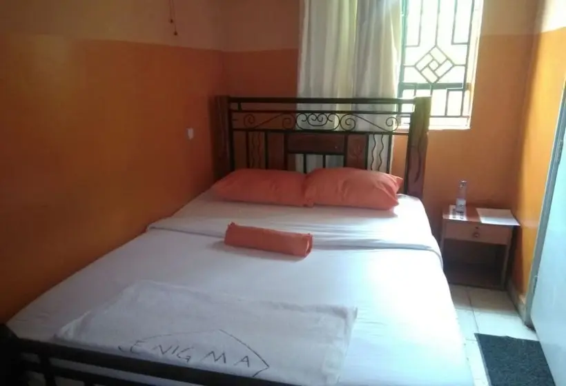 اتاق استاندارد, Enigma Resort