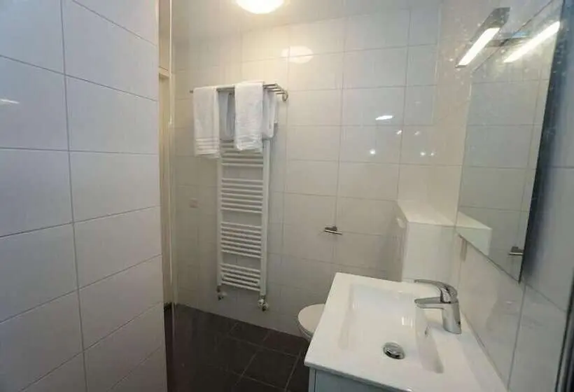 استودیوی لوکس, Metropolitan Hotel Rotterdam