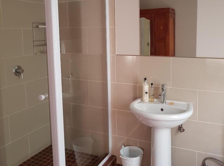 غرفة قياسية مطلّة علي الحديقة, 36 On Boom B&b