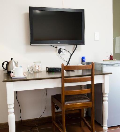 غرفة قياسية مطلّة علي الحديقة, 36 On Boom B&b