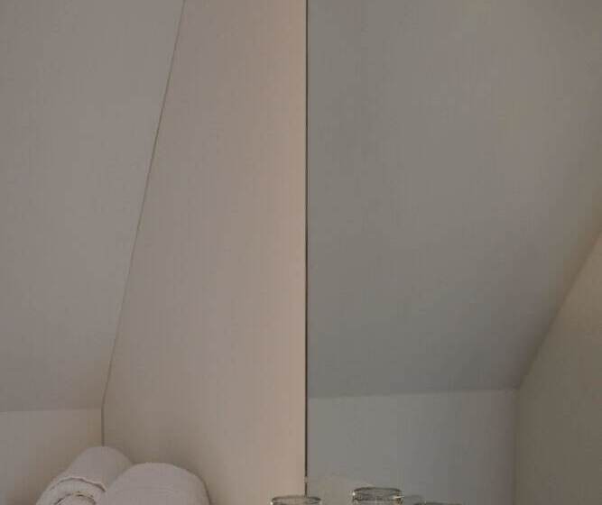 디럭스 룸, B&b Veado