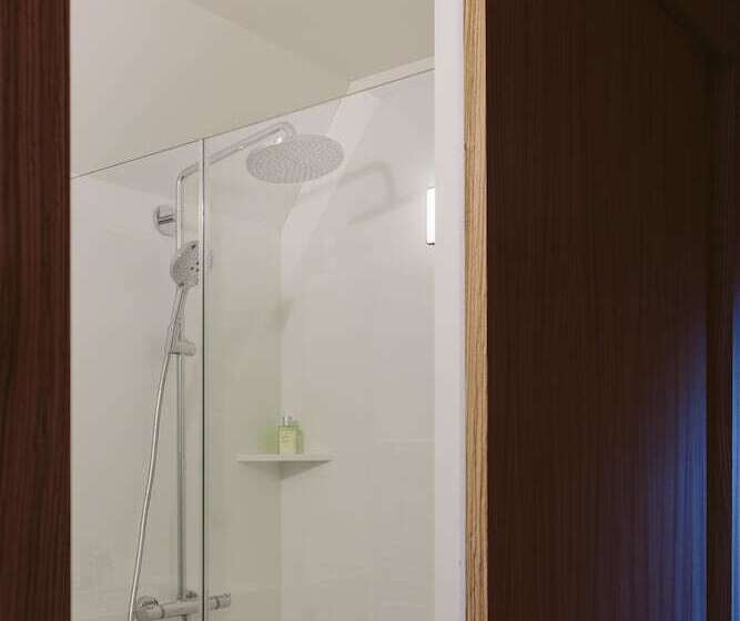 디럭스 룸, B&b Veado