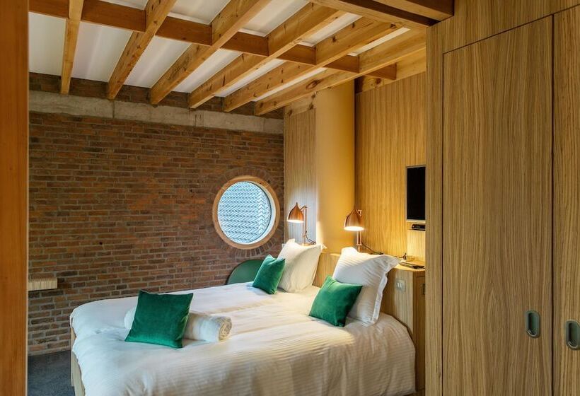 디럭스 룸, B&b Veado