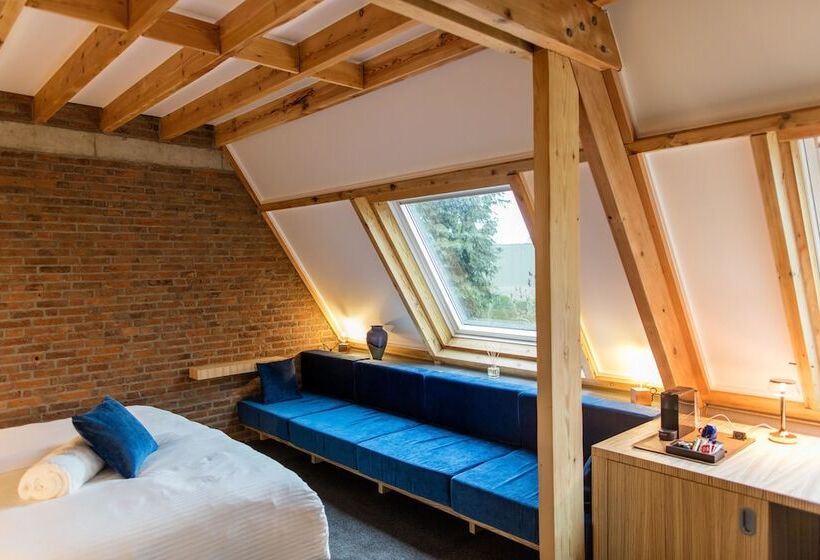 디럭스 룸, B&b Veado