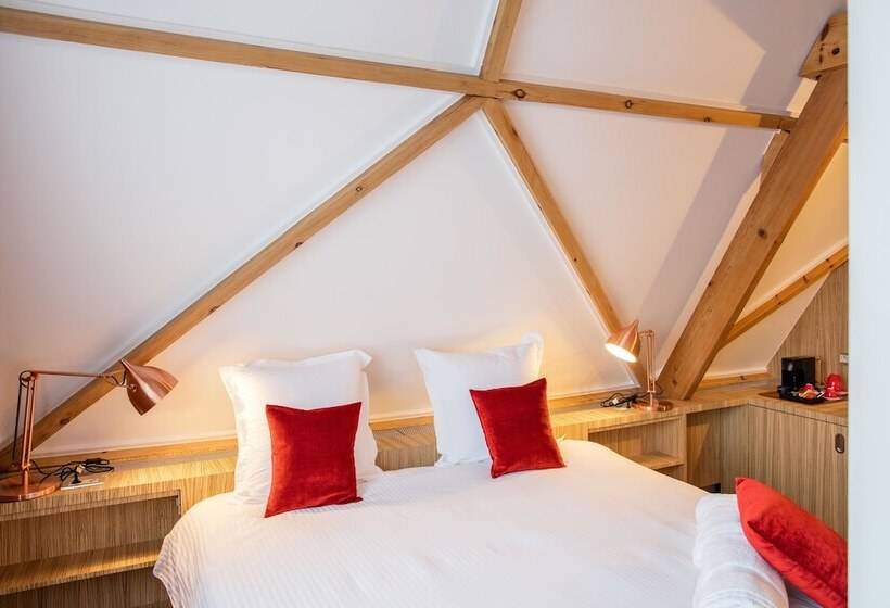 디럭스 룸, B&b Veado