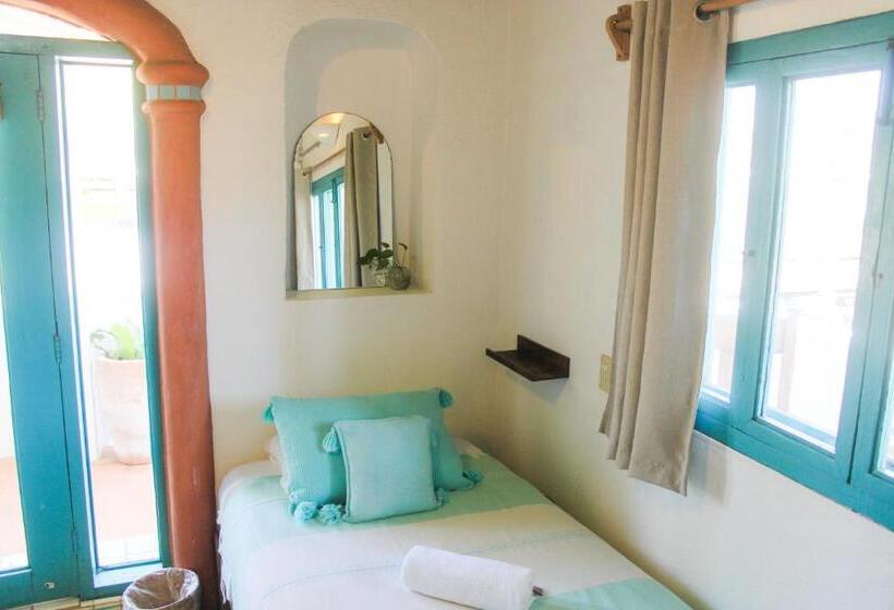 غرفة قياسية ثلاثية, Sayulita Central