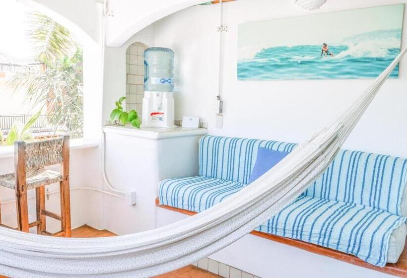 غرفة قياسية مزوَّدة بشُرفة, Sayulita Central