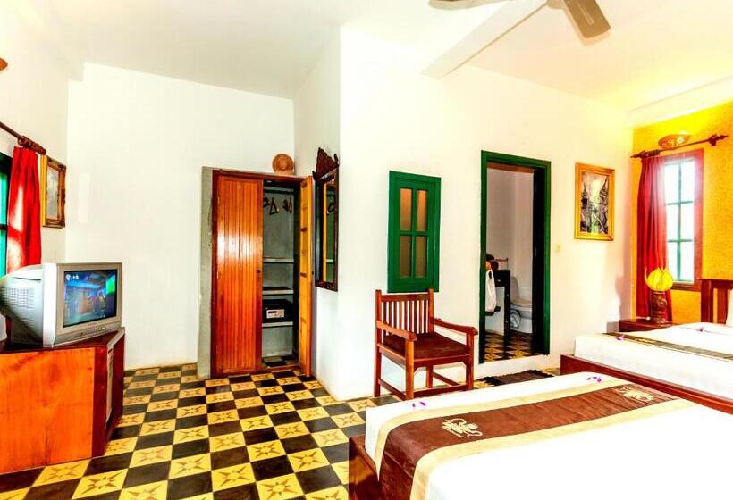 اتاق لوکس, Golden Banana Residence