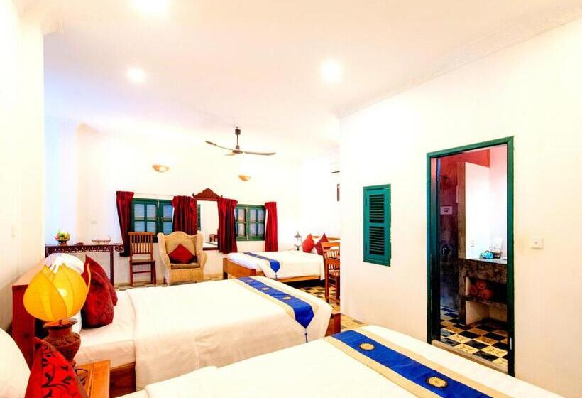 اتاق خانوادگی, Golden Banana Residence