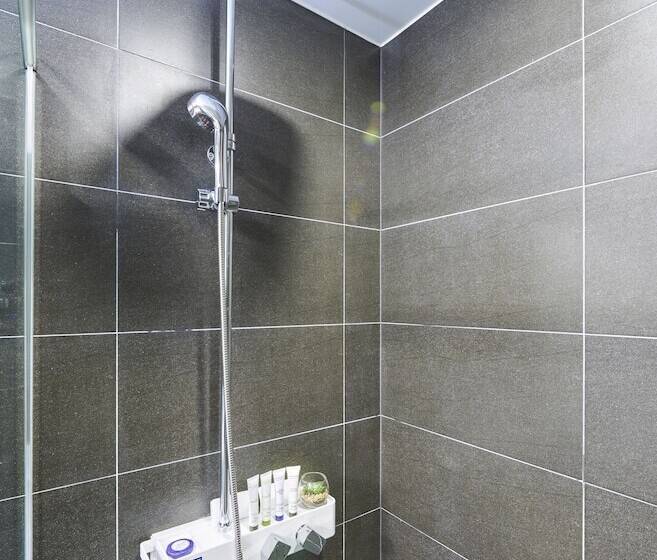 デラックスルーム, Mfelice