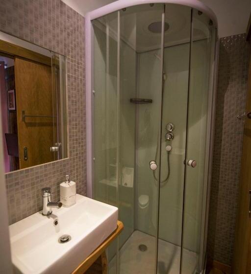 标准间侧面带海景, Modern & Recycled Guest House