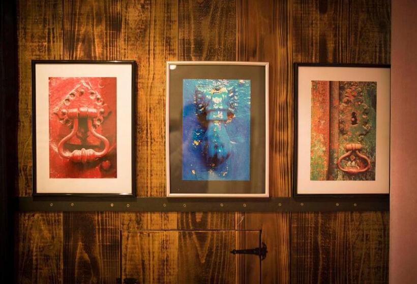 标准间侧面带海景, Modern & Recycled Guest House