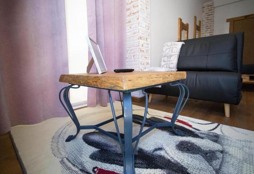 标准间侧面带海景, Modern & Recycled Guest House