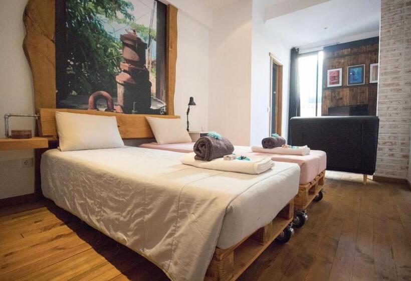 标准间侧面带海景, Modern & Recycled Guest House