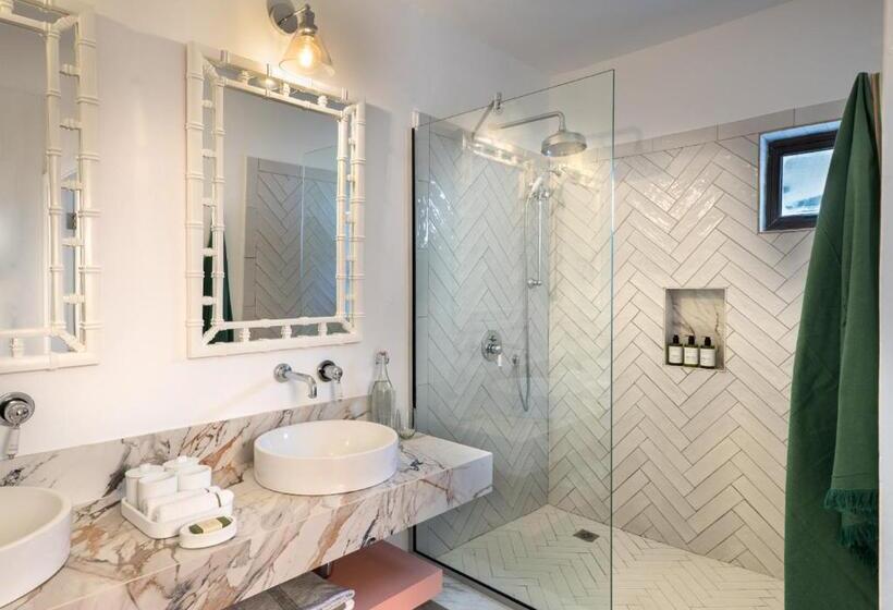 اتاق لوکس, La Maison D Eté Hotel By Newmark