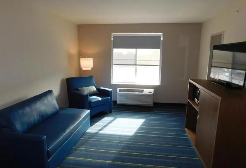 キングサイズベッドのスイートルーム, Days Inn & Suites By Wyndham Kearney Ne
