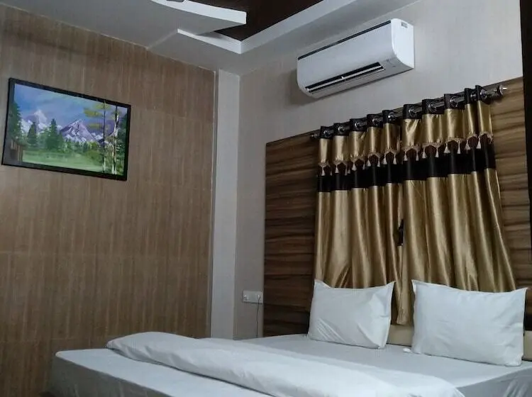 اتاق لوکس, The Sky Comfort   Hotel The Heaven, Dwarka