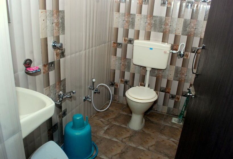 디럭스 룸, The Sky Comfort   Hotel The Heaven, Dwarka