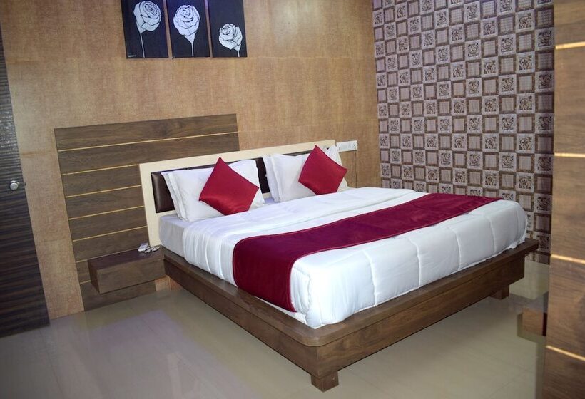 اتاق لوکس, The Sky Comfort Hotel The Heaven, Dwarka