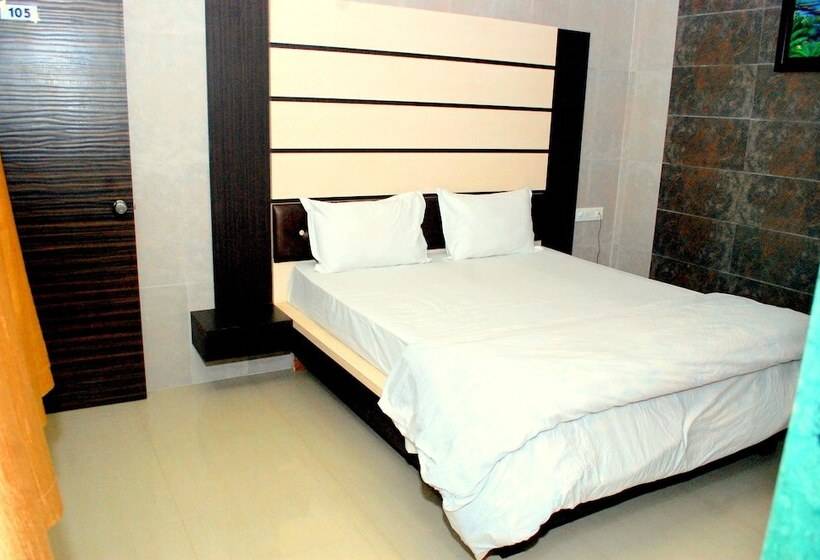 اتاق لوکس, The Sky Comfort Hotel The Heaven, Dwarka