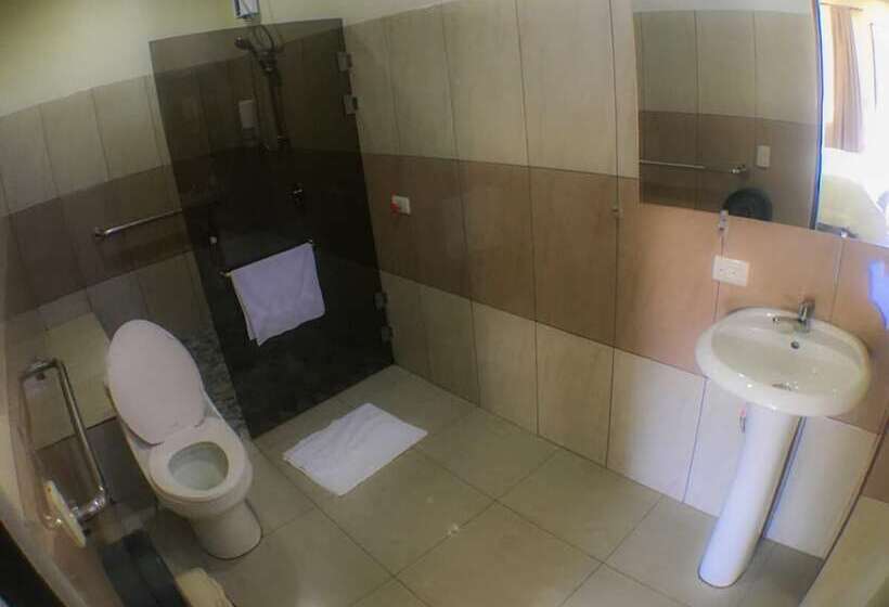 غرفة قياسية فردية, Mi Linda Tierra