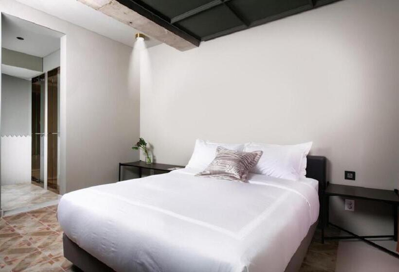 ロイヤルスイート, Oia Hotel Dadaepo