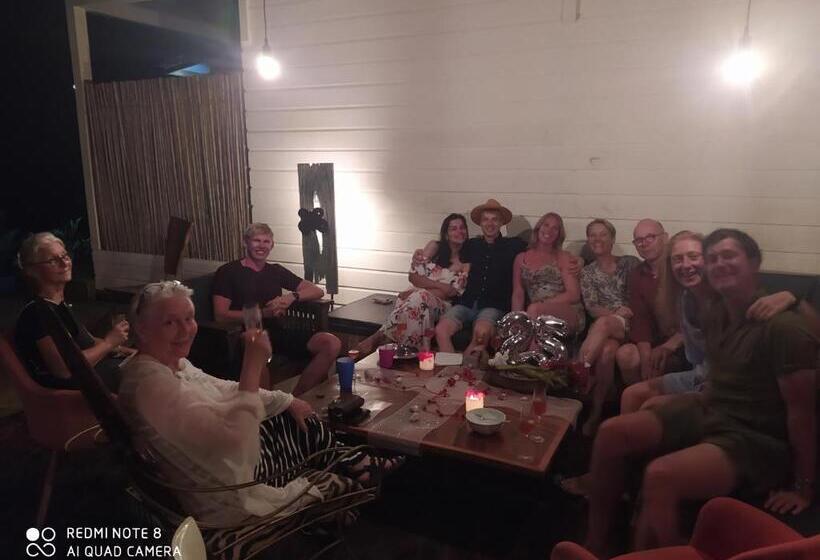 غرفة قياسية مطلّة علي البحر, Villa F&b